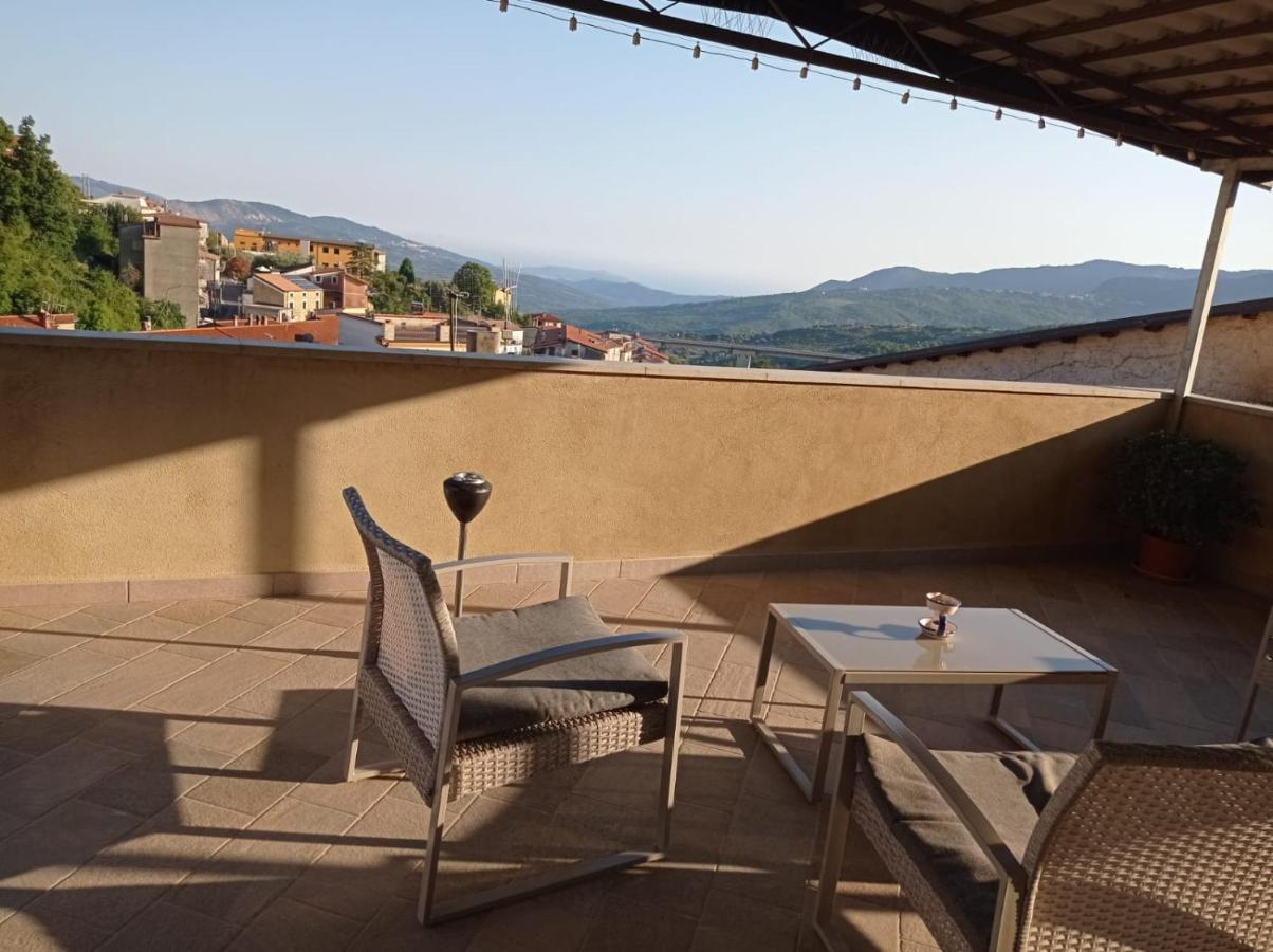 הוילה Futani Casa Torre Con Terrazza Panoramica מראה חיצוני תמונה