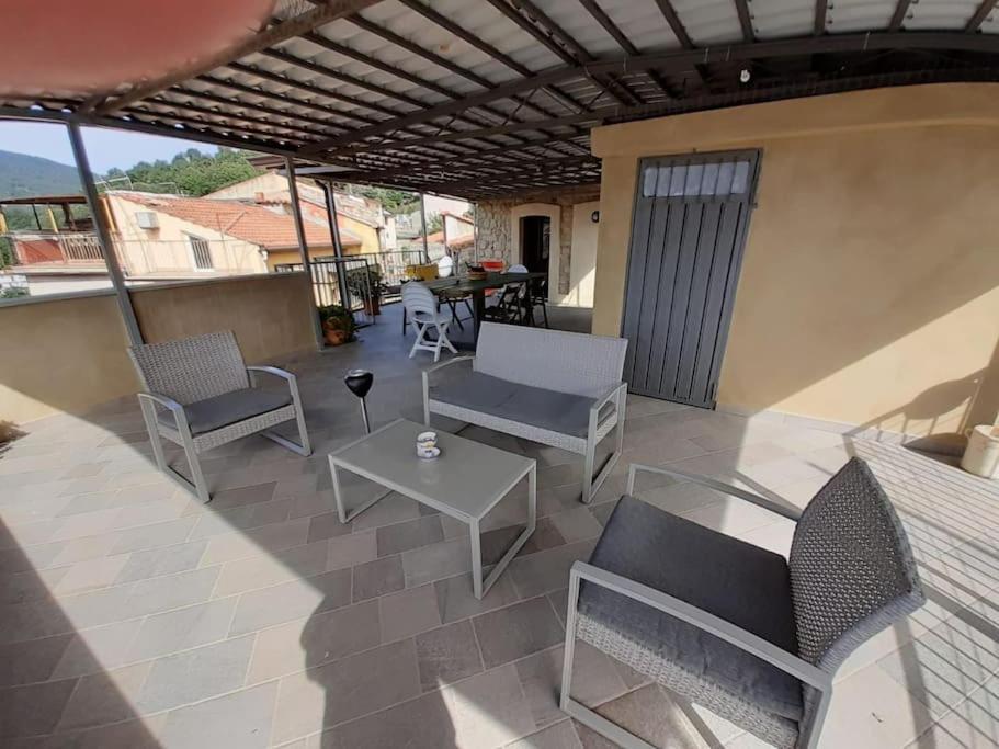 הוילה Futani Casa Torre Con Terrazza Panoramica מראה חיצוני תמונה
